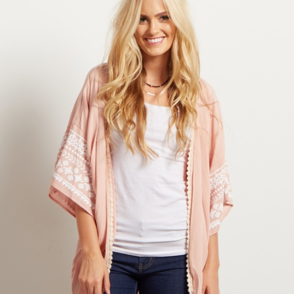 Pink Tribal Sleeve Embroidered Kimono
